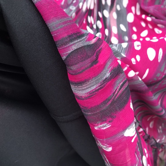 Multi Patterned Guess Dress - Picture 6 of 7